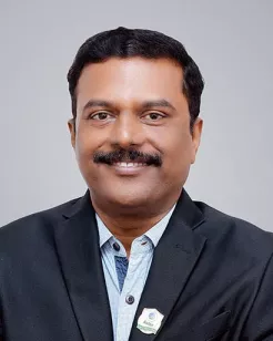 الدكتور سي أناند، جراح المسالك البولية